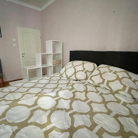 Gemutliche Wohnung Mit Super Lage Bécs Kültér fotó
