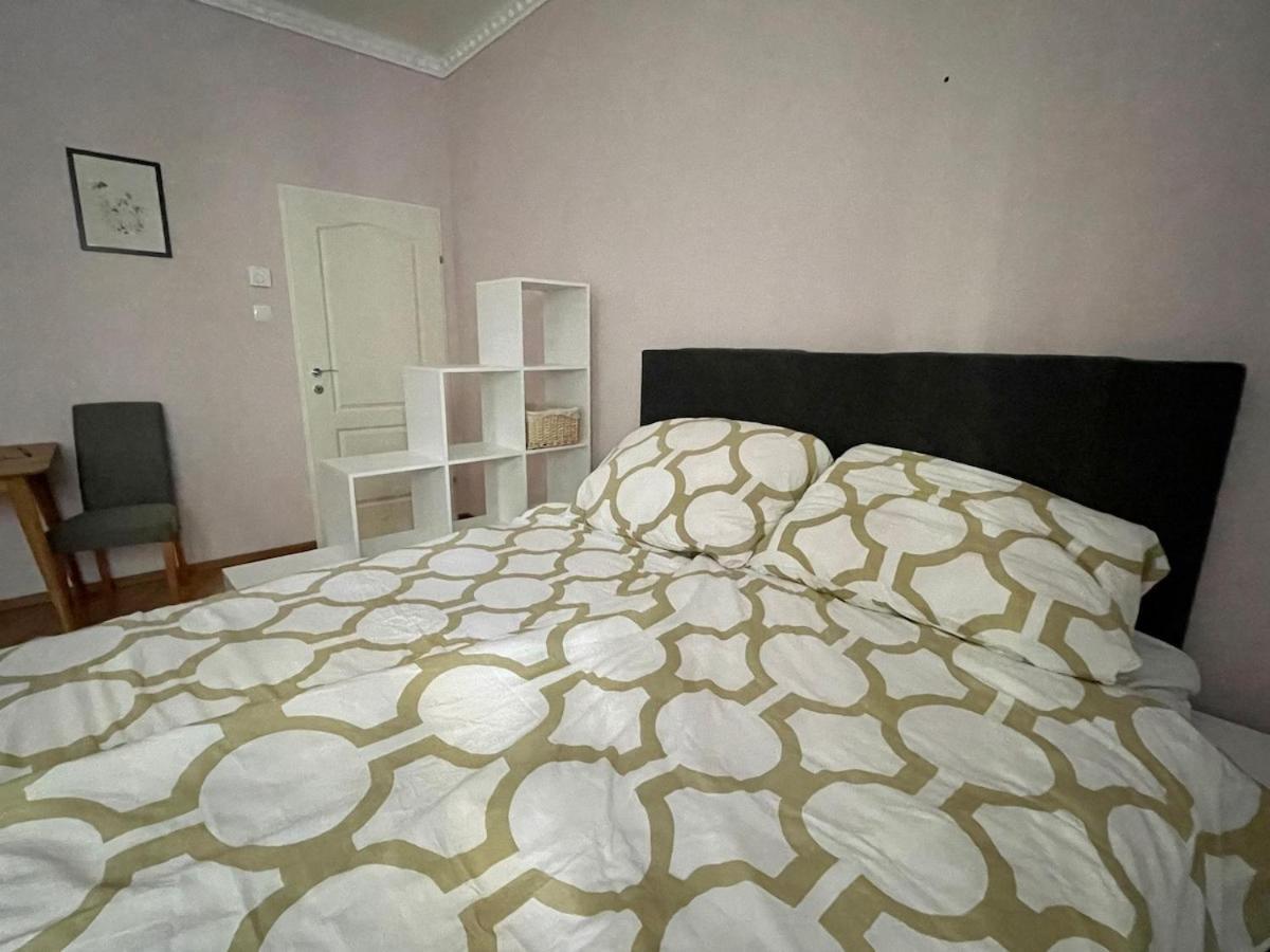 Gemutliche Wohnung Mit Super Lage Bécs Kültér fotó