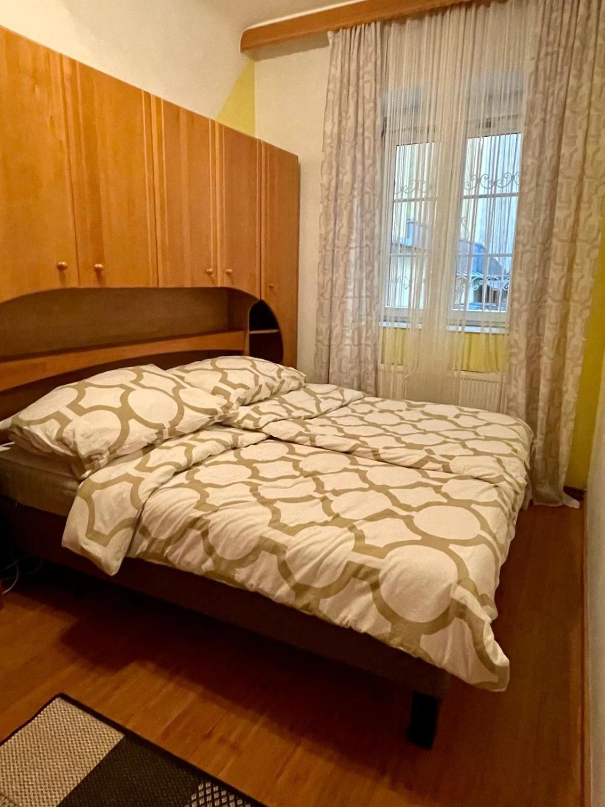 Gemutliche Wohnung Mit Super Lage Bécs Kültér fotó