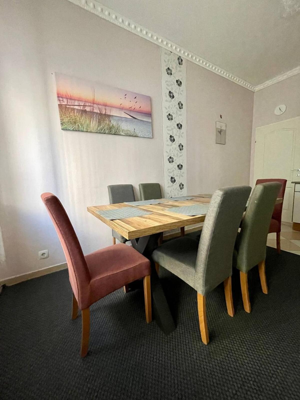 Gemutliche Wohnung Mit Super Lage Bécs Kültér fotó
